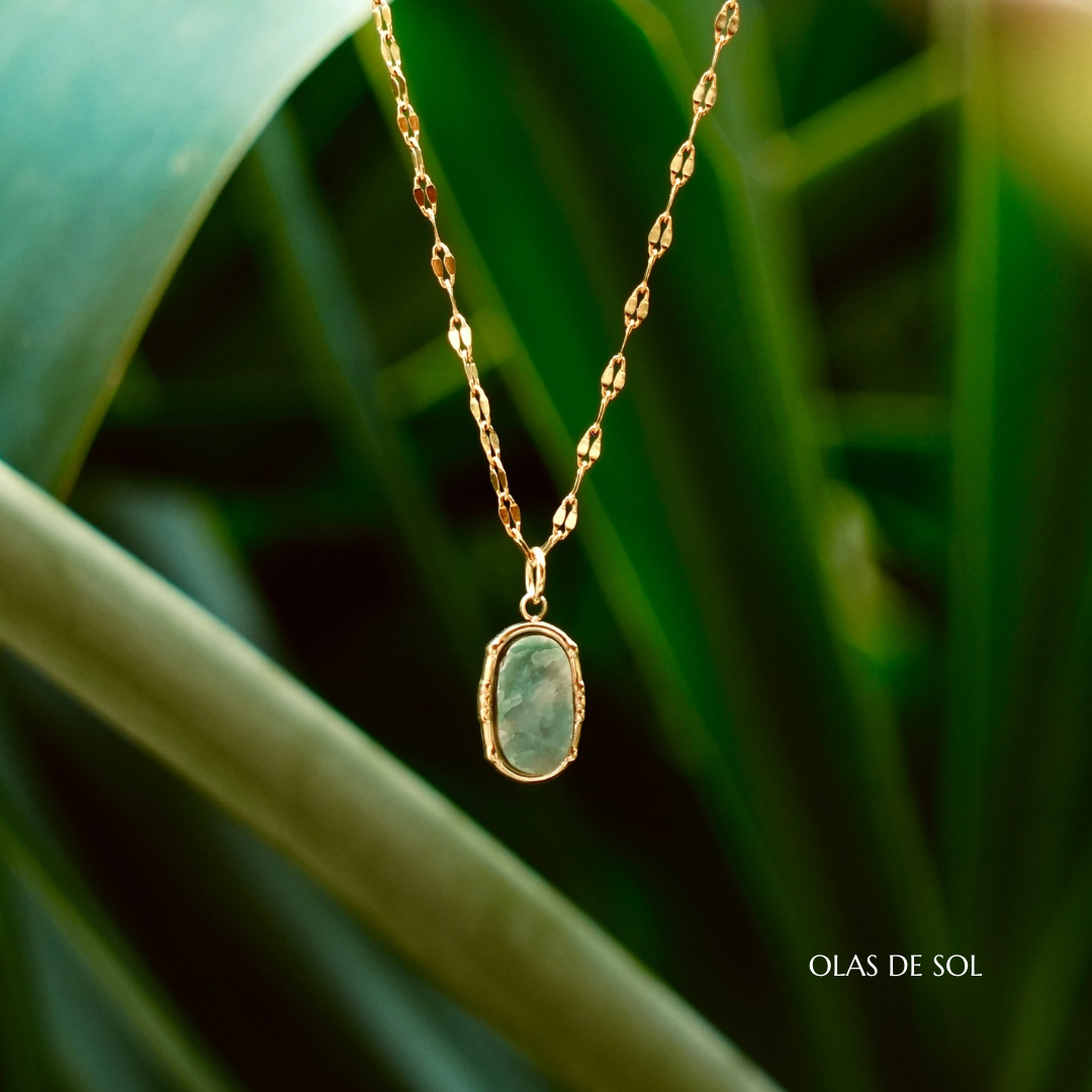 Collar Amazonita de mar - acero inoxidable bañado en oro 18k