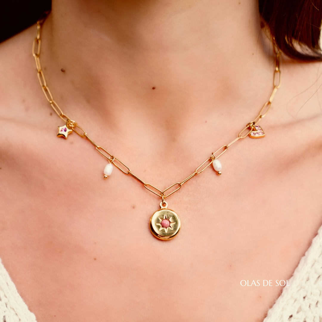 Collar Pink charms - acero inoxidable bañado en oro 18k