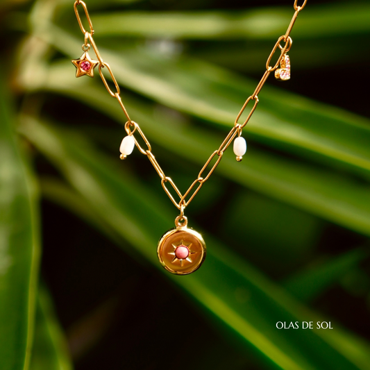 Collar Pink charms - acero inoxidable bañado en oro 18k