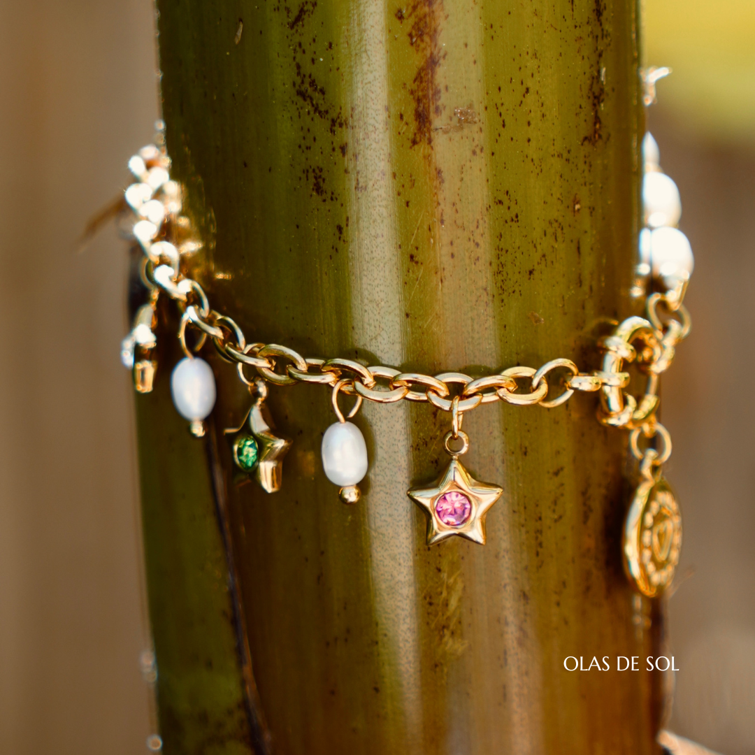 Pulsera Triple Stars - acero inoxidable bañado en oro 18k