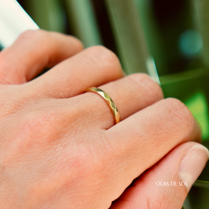 Anillo Elegant - acero inoxidable bañado en oro 18k