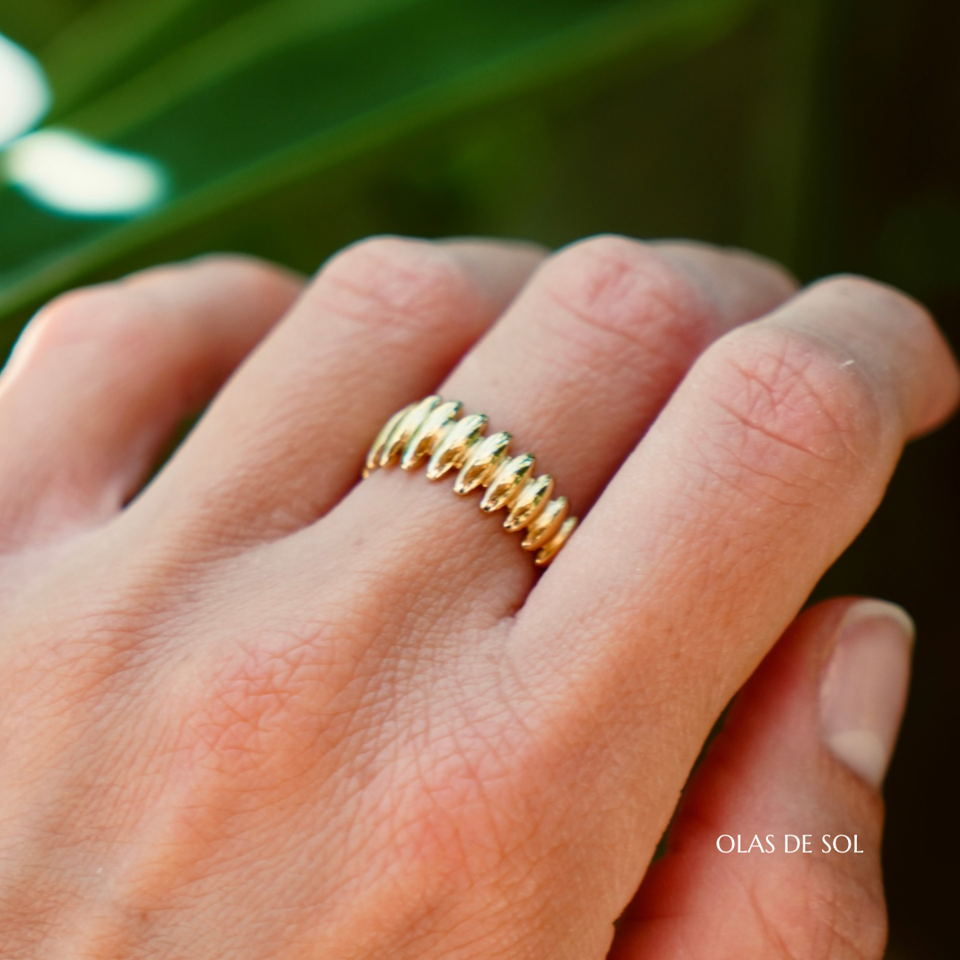 Anillo Piranha - acero inoxidable bañado en oro 18k