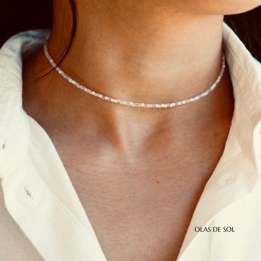 Collar piedra Luna - acero inoxidable bañado en oro 18k